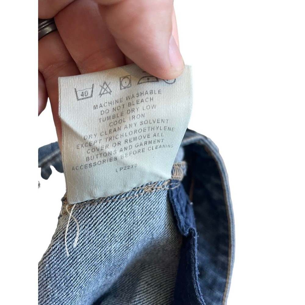 Burberry Womens Capri jeans pants size 8 inseam 22in blue EUC distressed - Picture 5 of 12